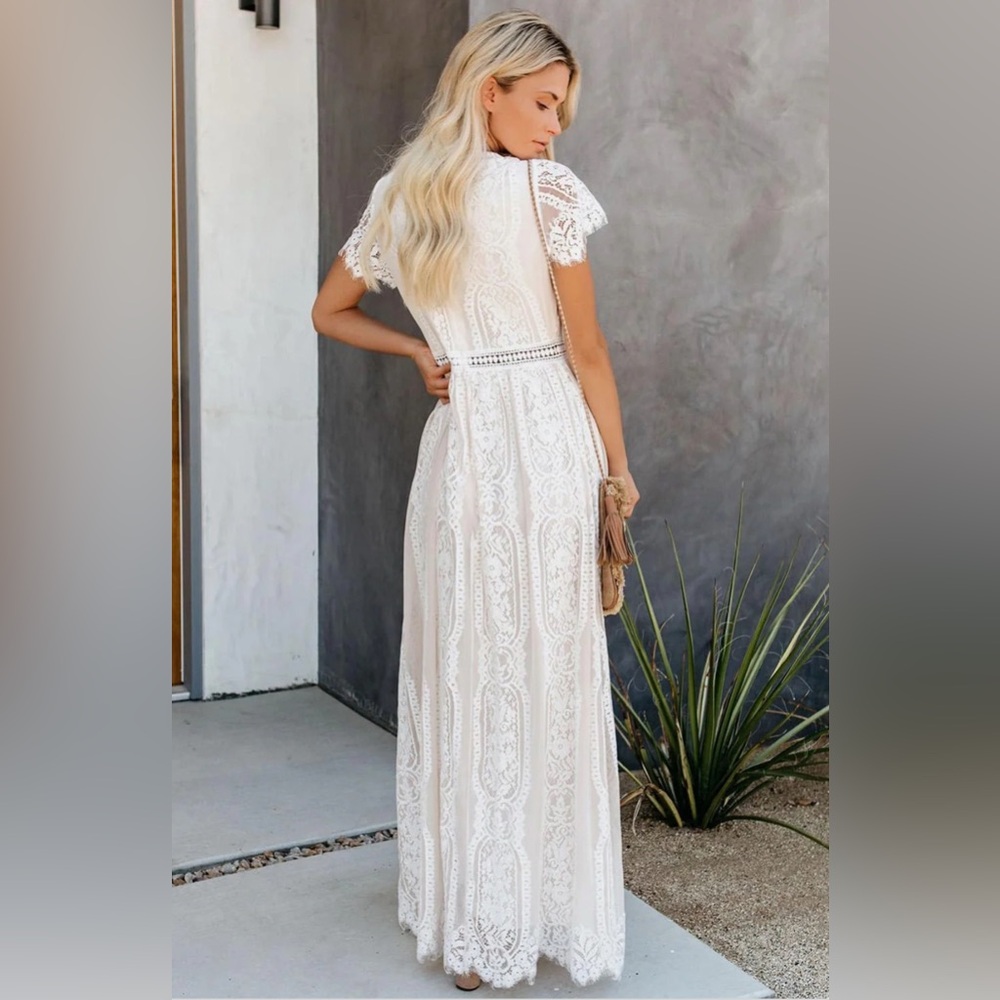 Aakaa Lace Maxi Dress Medium Fill Your Heart White Cream Blue Underlay Formal - Picture 3 of 16